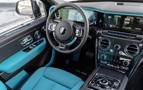 Rolls-Royce Cullinan, 2025 год, 59 990 000 рублей, 25 фотография