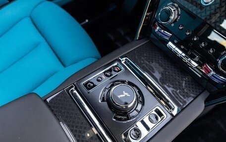 Rolls-Royce Cullinan, 2025 год, 59 990 000 рублей, 31 фотография