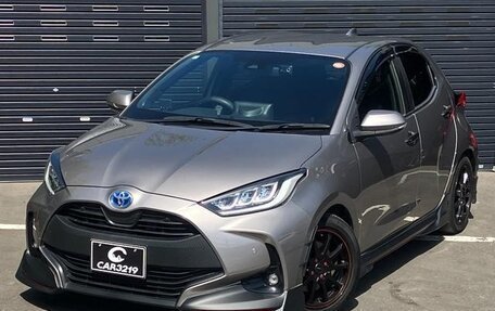 Toyota Yaris, 2023 год, 1 180 000 рублей, 4 фотография