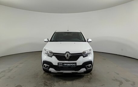 Renault Logan II, 2019 год, 1 350 000 рублей, 2 фотография