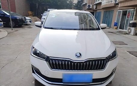 Skoda Rapid II, 2023 год, 1 250 100 рублей, 2 фотография