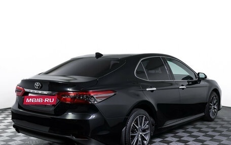 Toyota Camry, 2022 год, 3 450 000 рублей, 5 фотография