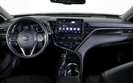 Toyota Camry, 2022 год, 3 450 000 рублей, 12 фотография