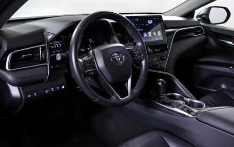 Toyota Camry, 2022 год, 3 450 000 рублей, 15 фотография