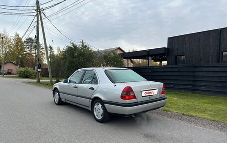 Mercedes-Benz C-Класс, 1995 год, 490 000 рублей, 3 фотография
