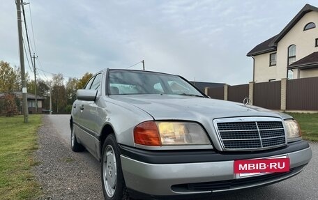 Mercedes-Benz C-Класс, 1995 год, 490 000 рублей, 10 фотография