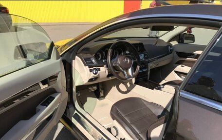 Mercedes-Benz E-Класс, 2014 год, 1 750 000 рублей, 3 фотография
