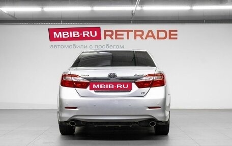 Toyota Camry, 2013 год, 1 720 000 рублей, 7 фотография