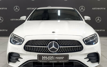 Mercedes-Benz E-Класс, 2022 год, 4 950 000 рублей, 2 фотография