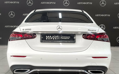 Mercedes-Benz E-Класс, 2022 год, 4 950 000 рублей, 5 фотография