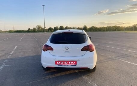 Opel Astra J, 2011 год, 730 000 рублей, 5 фотография