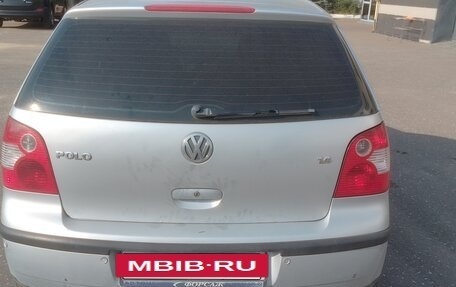 Volkswagen Polo IV рестайлинг, 2002 год, 270 000 рублей, 3 фотография