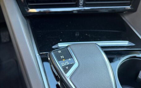 Volkswagen Touareg III, 2020 год, 5 250 000 рублей, 14 фотография