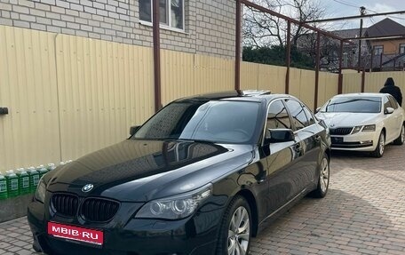 BMW 5 серия, 2008 год, 1 150 000 рублей, 1 фотография