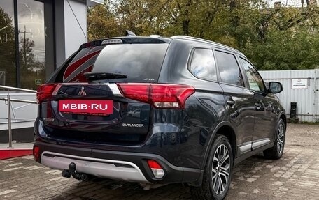 Mitsubishi Outlander III рестайлинг 3, 2020 год, 2 149 000 рублей, 3 фотография