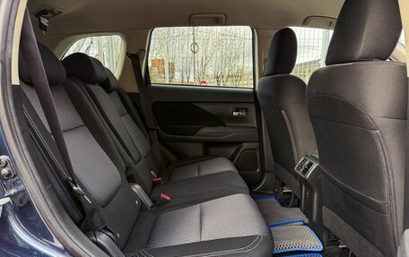 Mitsubishi Outlander III рестайлинг 3, 2020 год, 2 149 000 рублей, 13 фотография