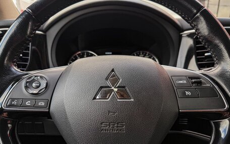 Mitsubishi Outlander III рестайлинг 3, 2020 год, 2 149 000 рублей, 18 фотография