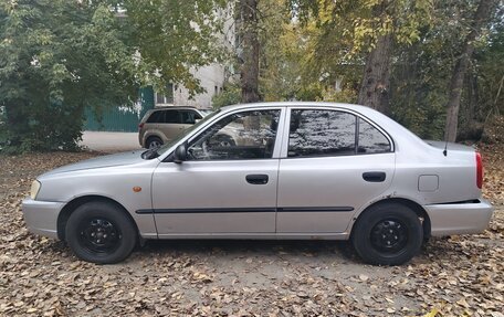 Hyundai Accent II, 2004 год, 200 000 рублей, 3 фотография