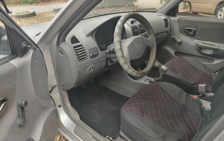 Hyundai Accent II, 2004 год, 200 000 рублей, 15 фотография