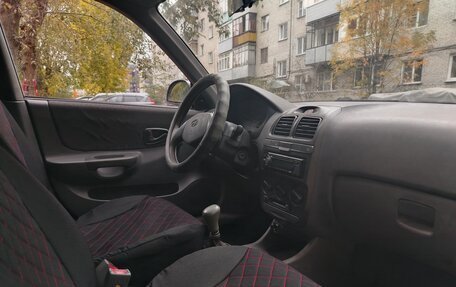 Hyundai Accent II, 2004 год, 200 000 рублей, 11 фотография