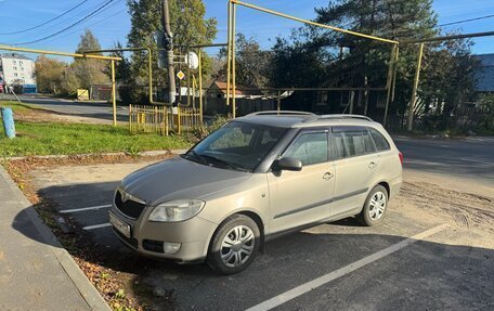 Skoda Fabia II, 2008 год, 245 000 рублей, 2 фотография