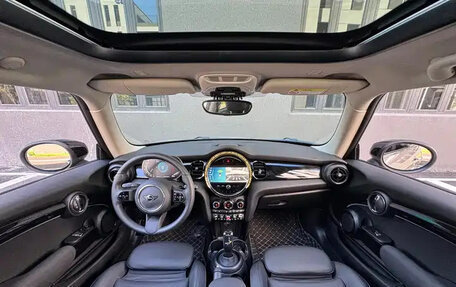 MINI Clubman, 2023 год, 2 150 999 рублей, 19 фотография