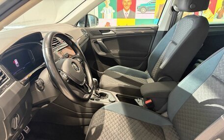 Volkswagen Tiguan II, 2020 год, 2 650 000 рублей, 7 фотография