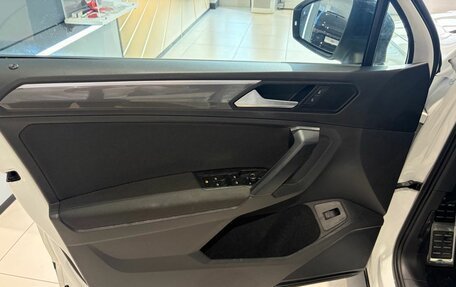Volkswagen Tiguan II, 2020 год, 2 650 000 рублей, 8 фотография