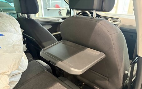 Volkswagen Tiguan II, 2020 год, 2 650 000 рублей, 16 фотография