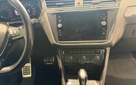 Volkswagen Tiguan II, 2020 год, 2 650 000 рублей, 19 фотография