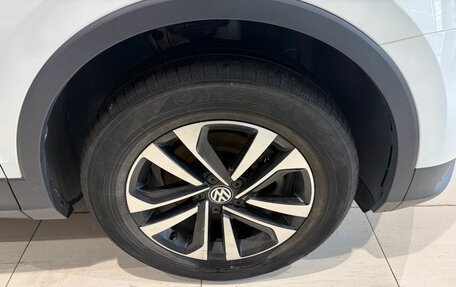 Volkswagen Tiguan II, 2020 год, 2 650 000 рублей, 20 фотография