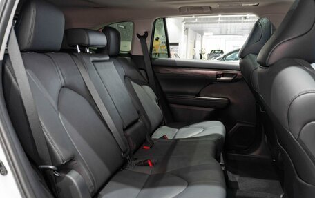 Toyota Highlander, 2026 год, 5 849 000 рублей, 18 фотография