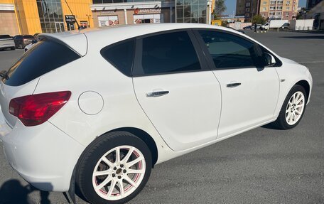 Opel Astra J, 2012 год, 650 000 рублей, 3 фотография