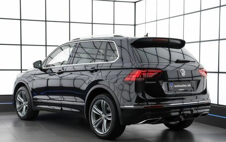Volkswagen Tiguan II, 2019 год, 3 090 000 рублей, 6 фотография