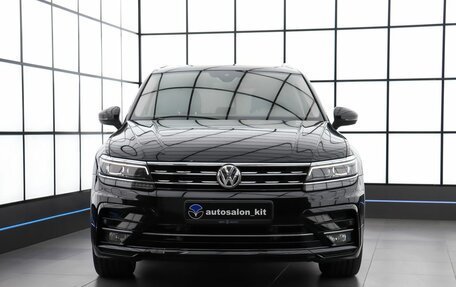 Volkswagen Tiguan II, 2019 год, 3 090 000 рублей, 2 фотография