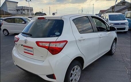 Toyota Vitz, 2020 год, 935 000 рублей, 4 фотография