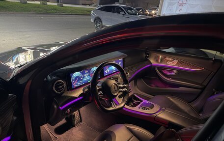 Mercedes-Benz E-Класс, 2022 год, 4 900 000 рублей, 23 фотография