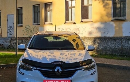 Renault Arkana I, 2022 год, 1 100 000 рублей, 2 фотография