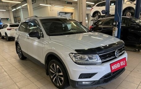 Volkswagen Tiguan II, 2019 год, 1 759 000 рублей, 3 фотография