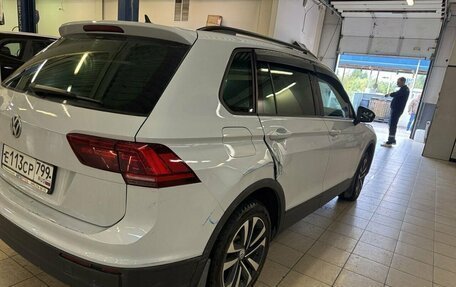 Volkswagen Tiguan II, 2019 год, 1 759 000 рублей, 6 фотография