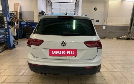 Volkswagen Tiguan II, 2019 год, 1 759 000 рублей, 7 фотография