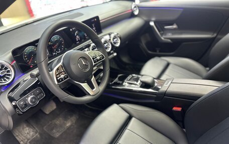 Mercedes-Benz A-Класс, 2022 год, 2 270 000 рублей, 7 фотография