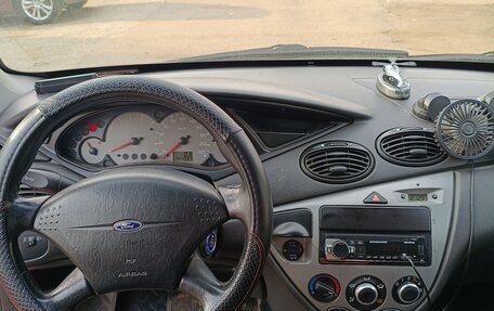 Ford Focus IV, 2001 год, 165 000 рублей, 13 фотография