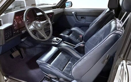 BMW 6 серия, 1985 год, 6 840 000 рублей, 15 фотография