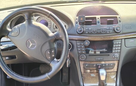 Mercedes-Benz E-Класс, 2004 год, 565 000 рублей, 8 фотография