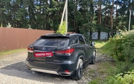 Lexus RX IV рестайлинг, 2020 год, 4 800 000 рублей, 3 фотография