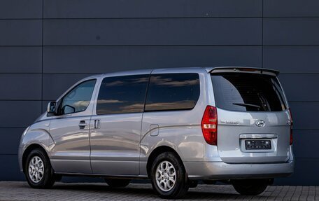 Hyundai Grand Starex Grand Starex I рестайлинг 2, 2012 год, 1 995 000 рублей, 8 фотография