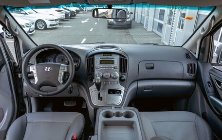 Hyundai Grand Starex Grand Starex I рестайлинг 2, 2012 год, 1 995 000 рублей, 17 фотография