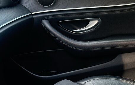 Mercedes-Benz E-Класс, 2018 год, 4 000 000 рублей, 10 фотография