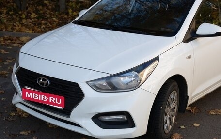 Hyundai Solaris II рестайлинг, 2019 год, 1 350 000 рублей, 2 фотография